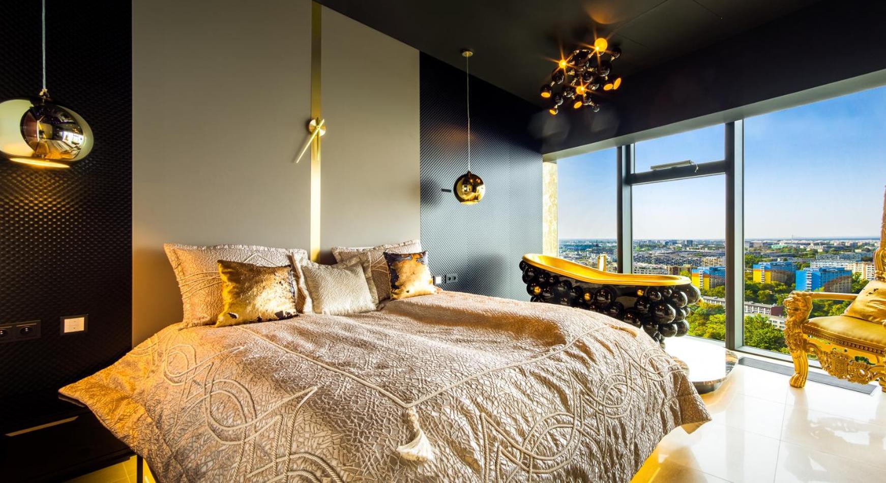 30Th+ Floor Apartments In Sky Tower فروتسواف المظهر الخارجي الصورة