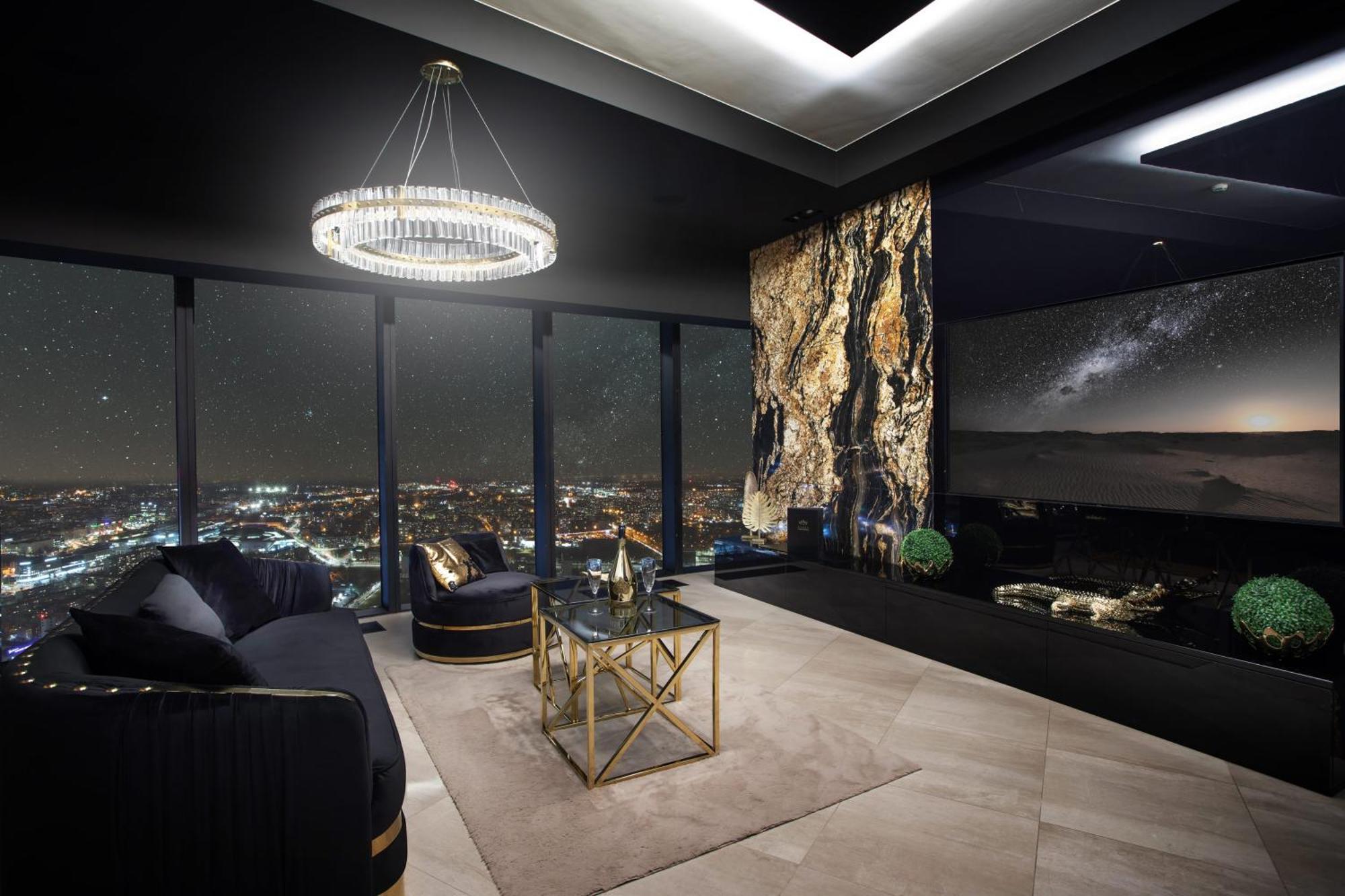 30Th+ Floor Apartments In Sky Tower فروتسواف المظهر الخارجي الصورة