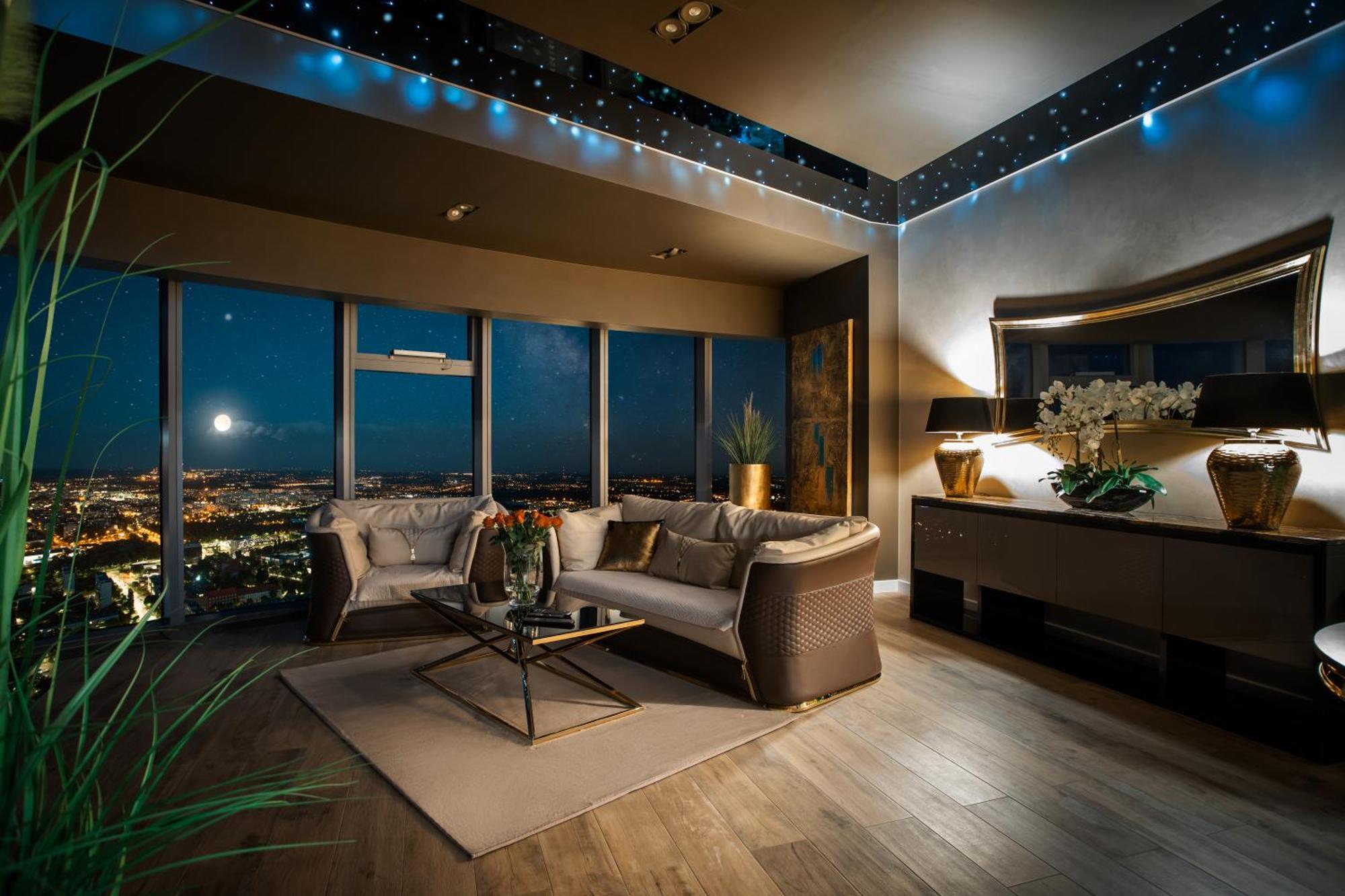 30Th+ Floor Apartments In Sky Tower فروتسواف المظهر الخارجي الصورة