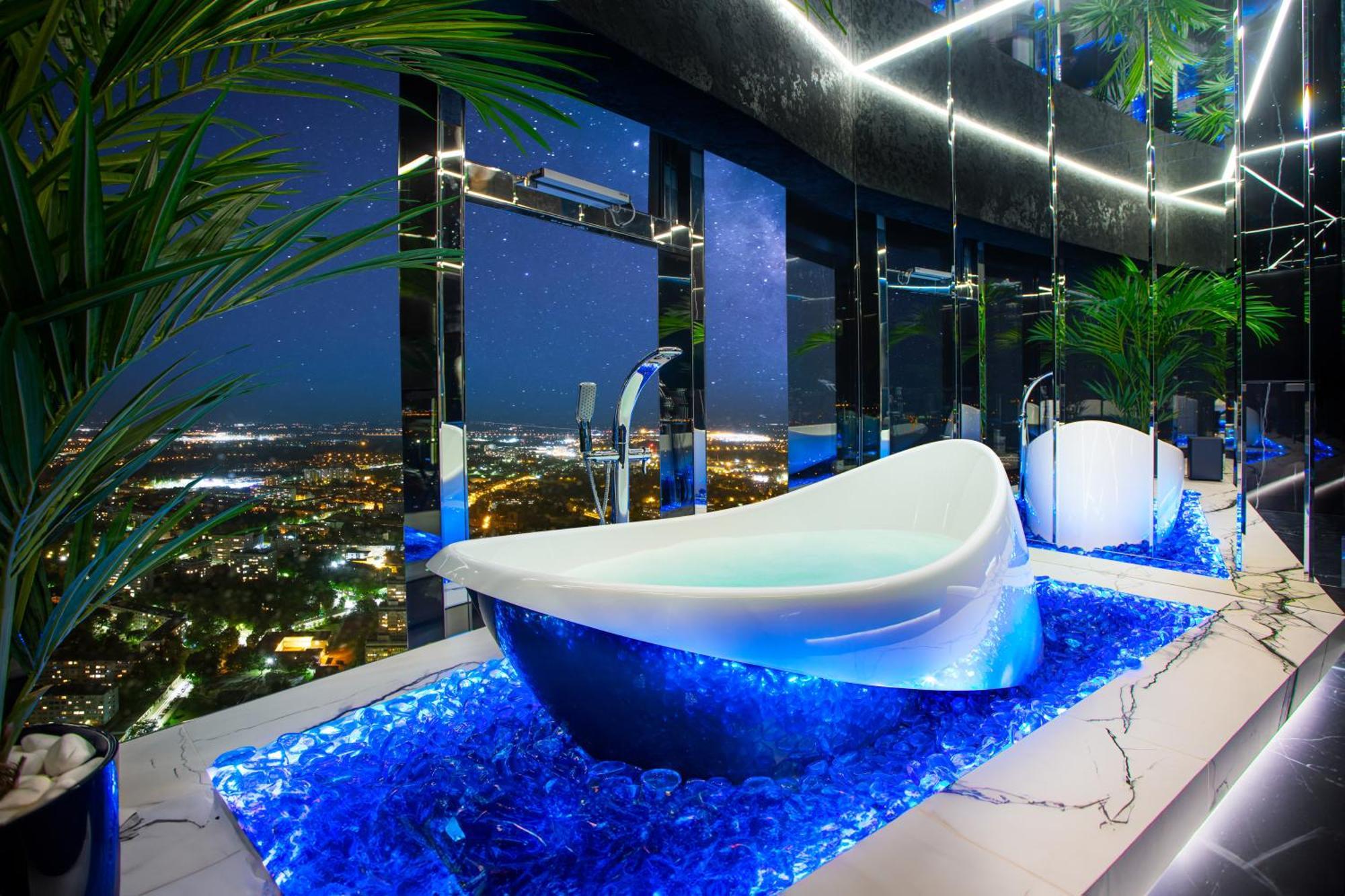 30Th+ Floor Apartments In Sky Tower فروتسواف المظهر الخارجي الصورة